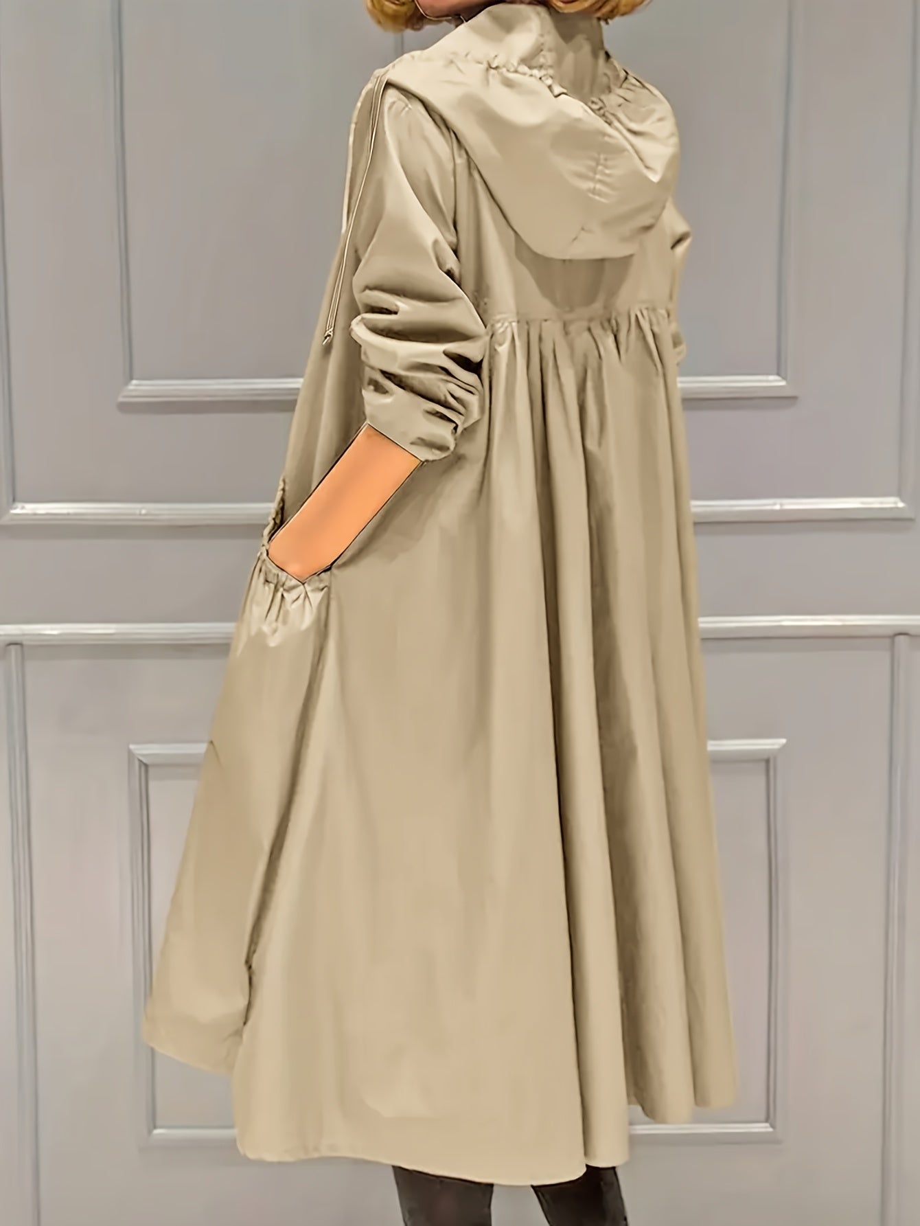 Lång Trenchcoat Dam i Vintage Stil av Högkvalitativt Tyg – Elegant och Tidlös Design 2