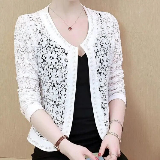 Dam Cardigan Ăppen Front med Spetsdetaljer i VĂ€derbestĂ€ndiga Tyger 1