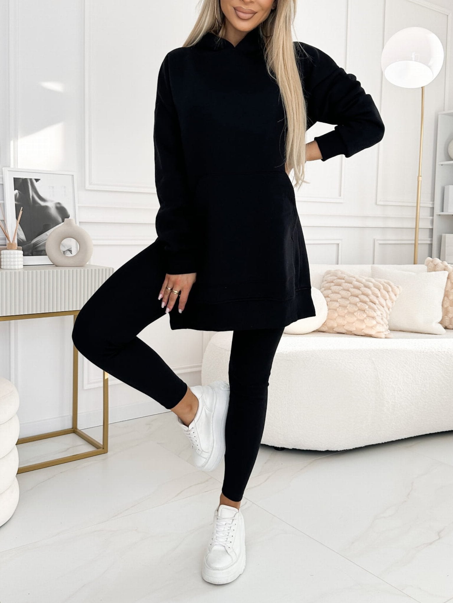 Mjukisset Dam – Tvådelat Set med Hoodtröja och Leggings i Mjuk Polyester och Elastan, Svart 8