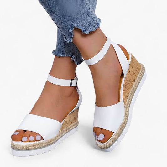 Ortopedische Kilsandalen fĂŒr Frauen aus Veganleder â Komfortable Plattform mit 3 cm Absatzhöhe und flexibler Passform 1