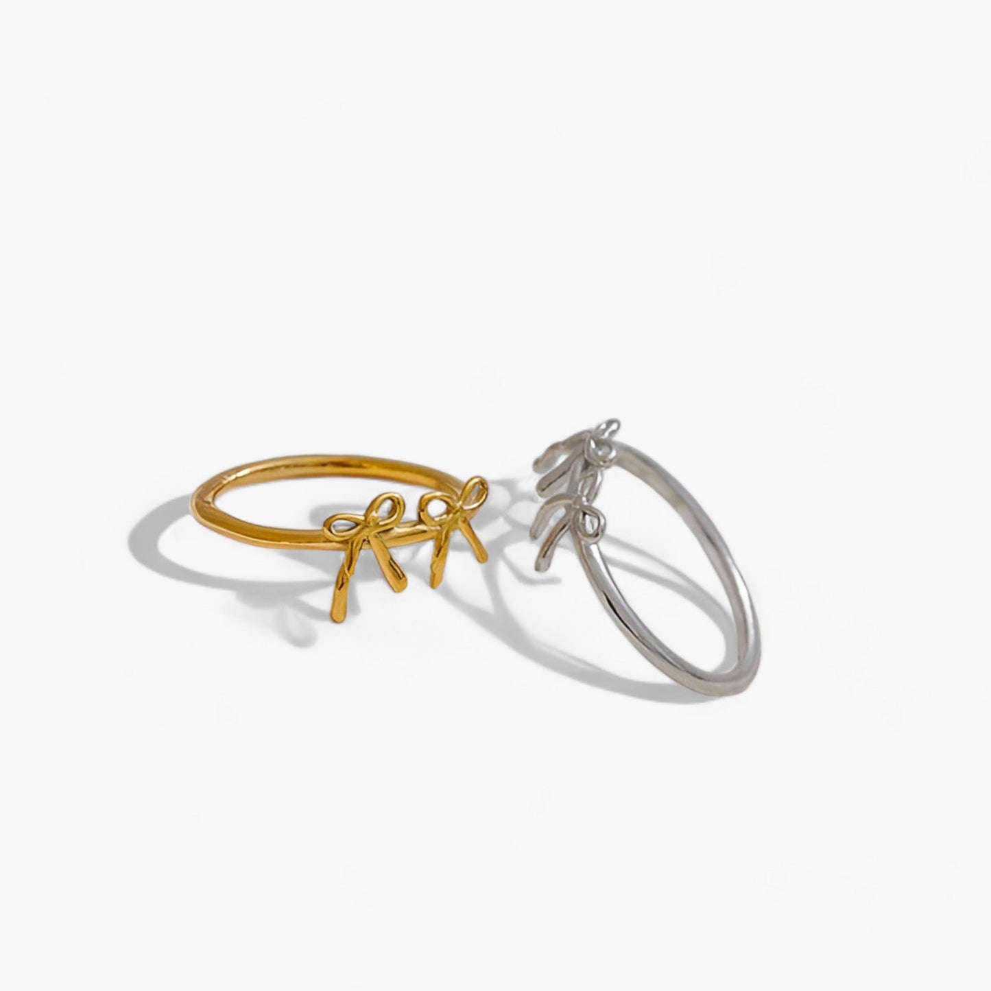 Vattentät Slingring i 18K PVD-belagt Rostfritt Stål – Elegant Silverring för Kvinnor i Flera Storlekar 2