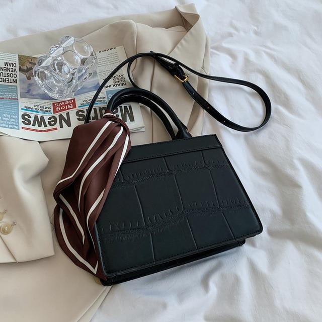 Dam Liten Handväska Krokodilutseende Ekoläder med Gyllene Detaljer-2