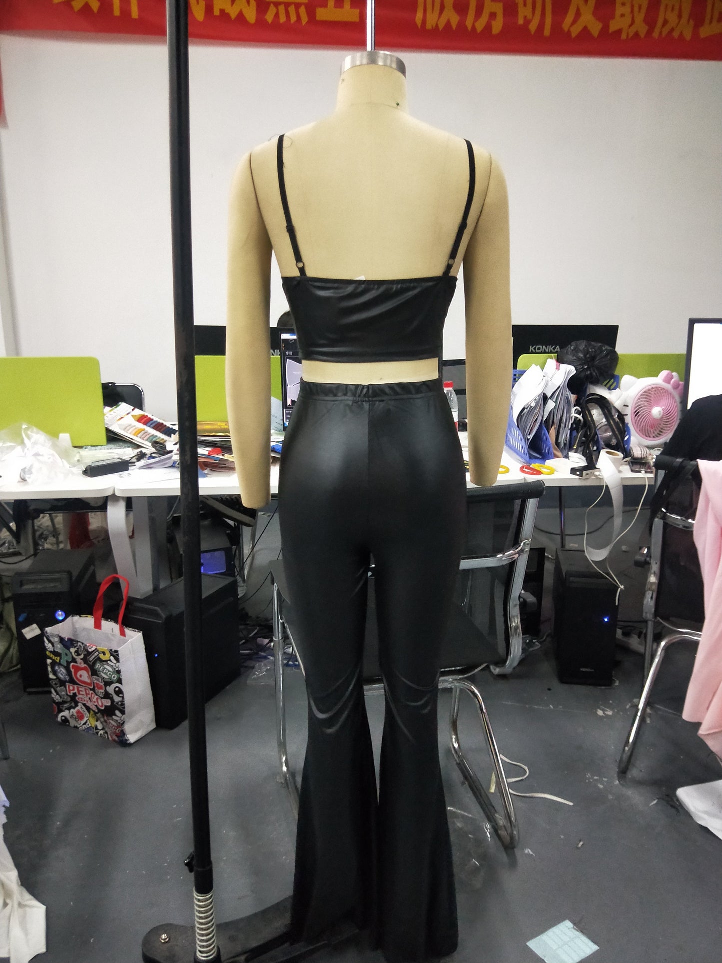 Matchande Set Dam Lång Hosen Monokrom Syntetiskt Läder-4