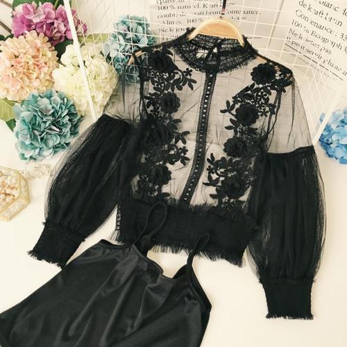 Dam Blus Transparent med Blomdetaljer och Lanternärmar Polyester 12