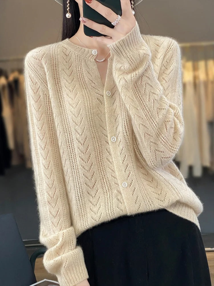 Lång Ajour Ullkofta Dam med Knappstängning - Elegant Cardigan för Vardags och Fest 1