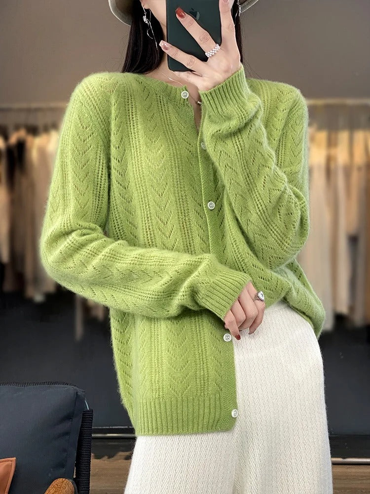 Lång Ajour Ullkofta Dam med Knappstängning - Elegant Cardigan för Vardags och Fest 2
