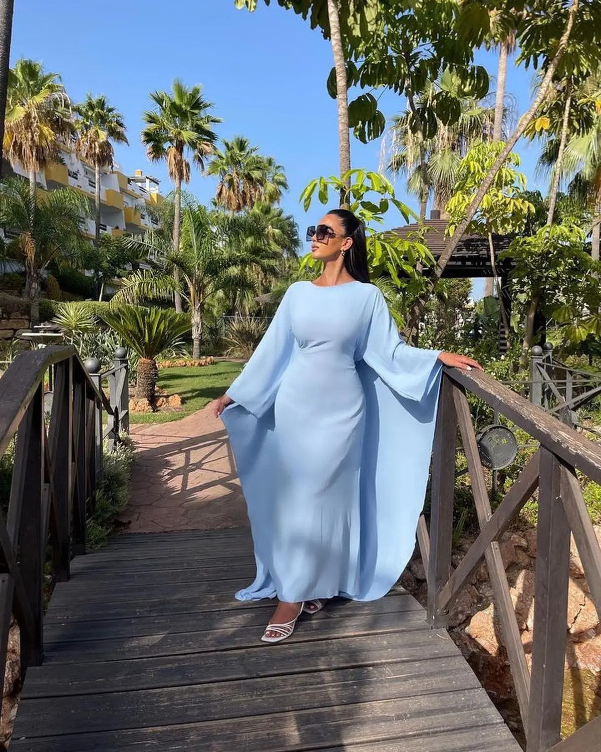 Dam Långklänning Hög Midja Cirkulär Halsringning Lätt Material 3