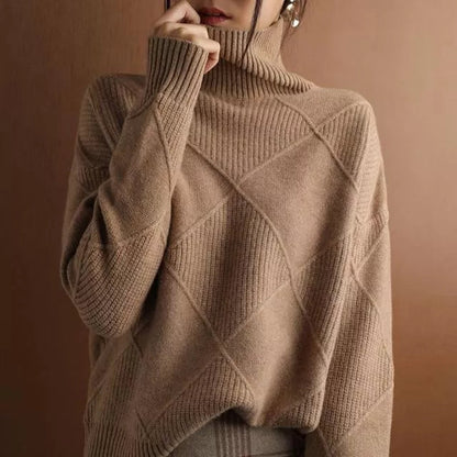 Stickad Dam Turtleneck Tröja i Löst Passform av Cashmere - Mjuk och Trendig för Höst och Vinter 10