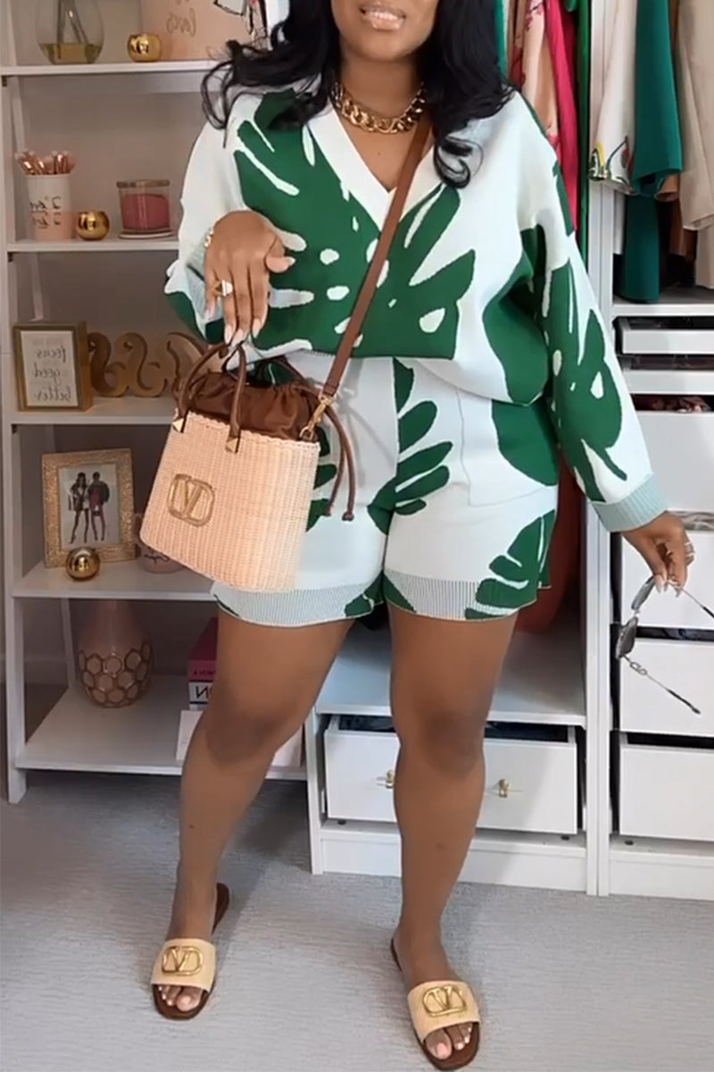 Tvådelat Set Dam i Blommig Design med V-Hals och Långärmad Skjorta – Lätt och Luftigt Polyester Set för Sommar 2