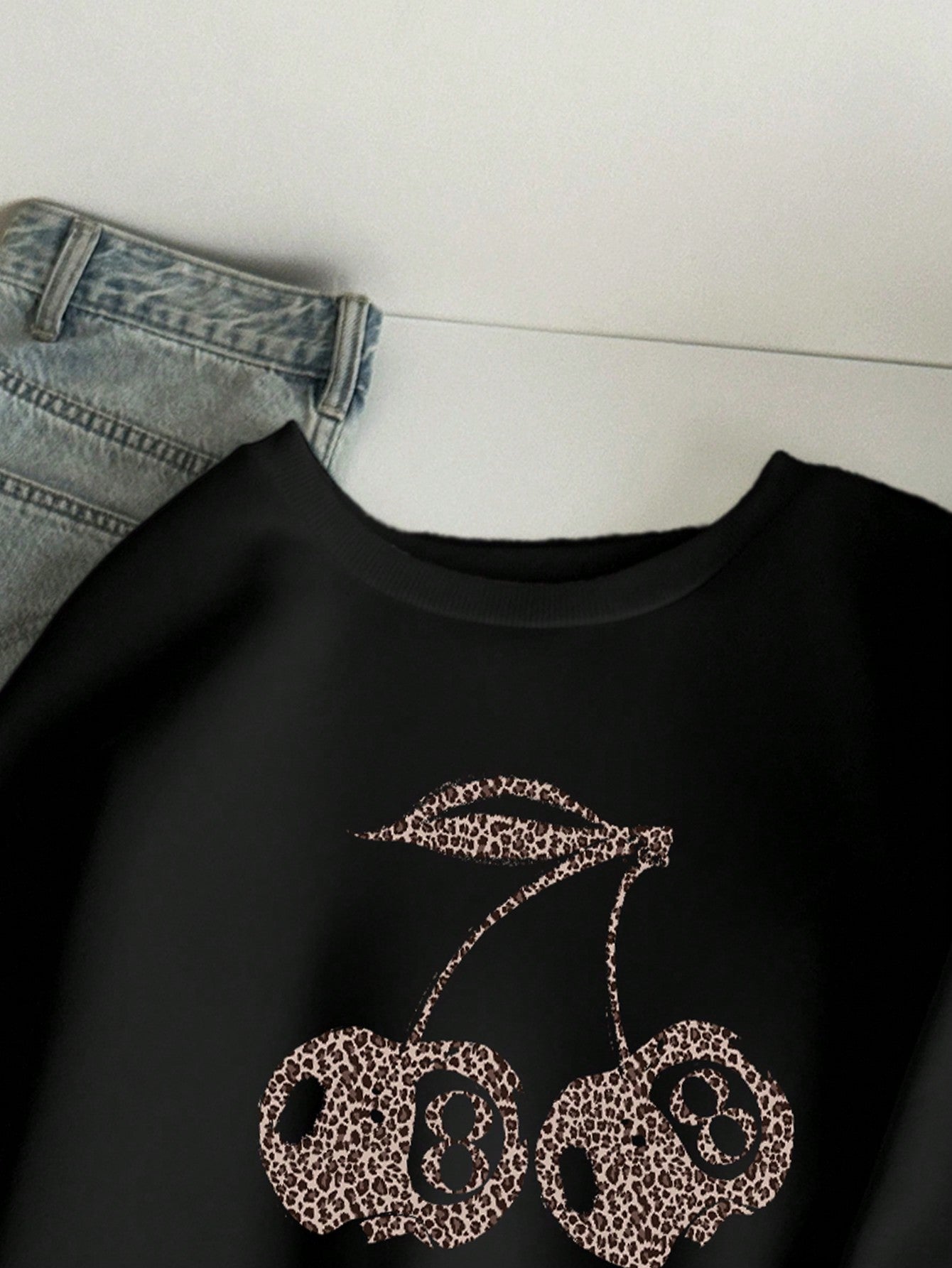 Dam Sweatshirt Oversized Ribbad Leopard- och Körsbärsmotiv-4