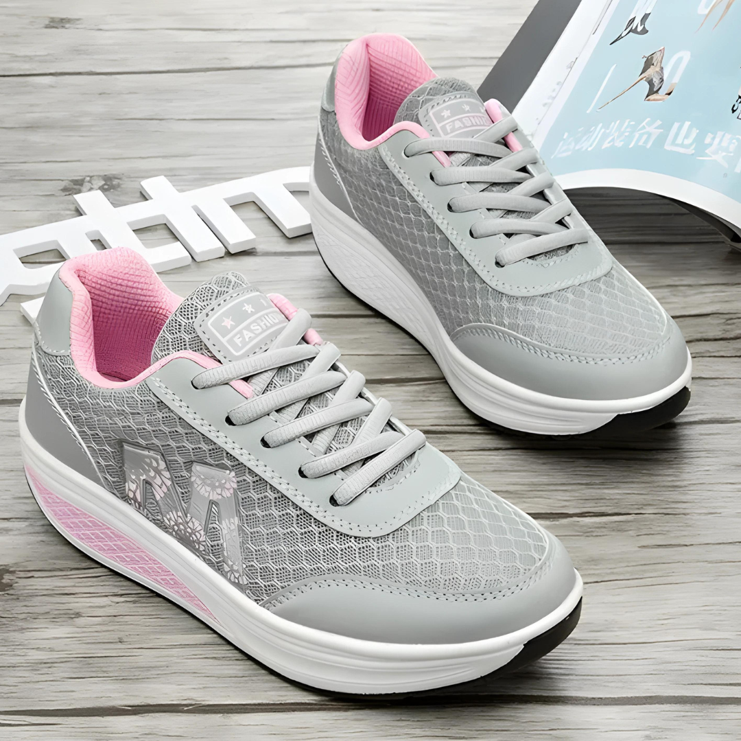 Kvinnor Kilsneakers Snörning Syntetiskt Läder 5