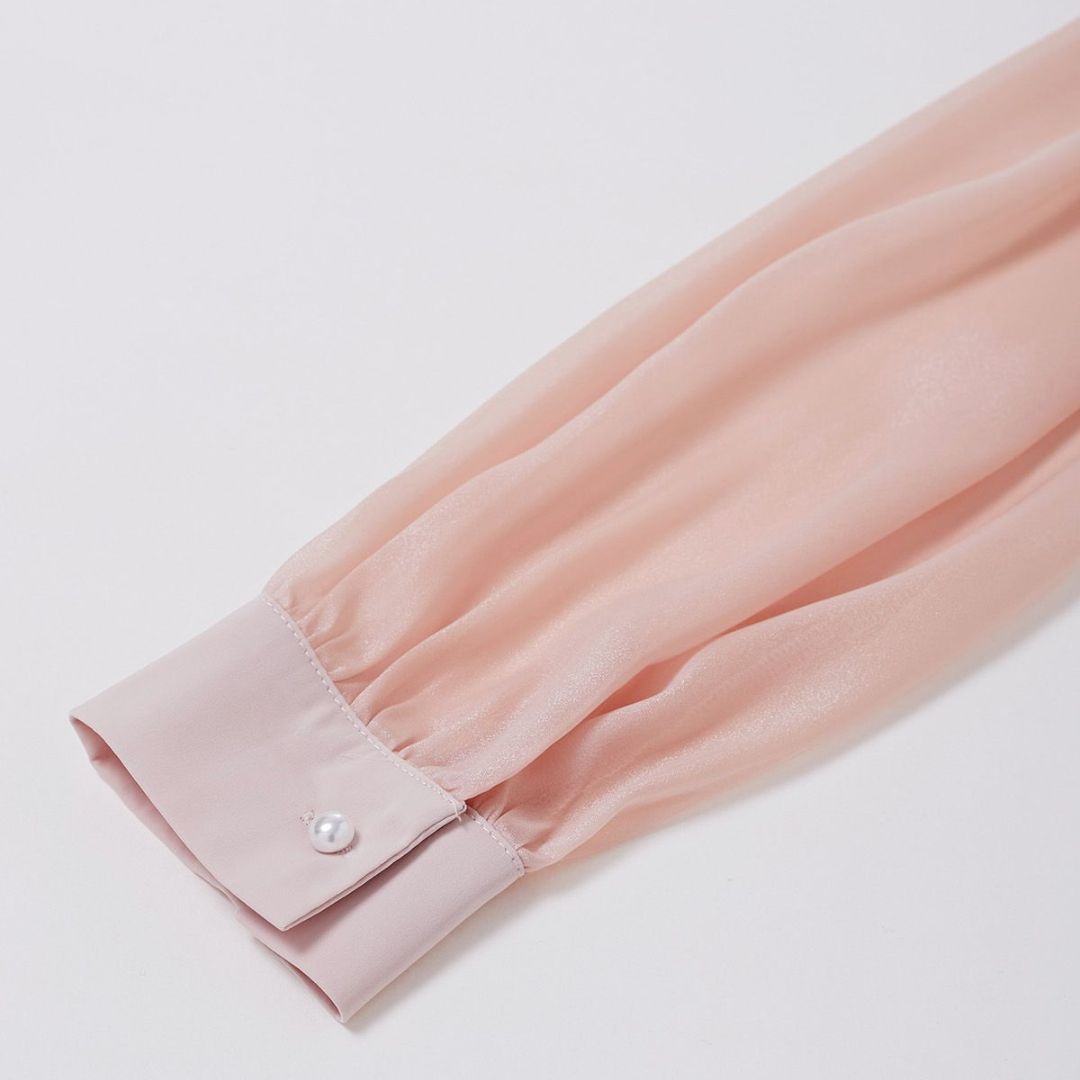 Dam Skjorta V-ringning Transparenta Ärmar Satin-5