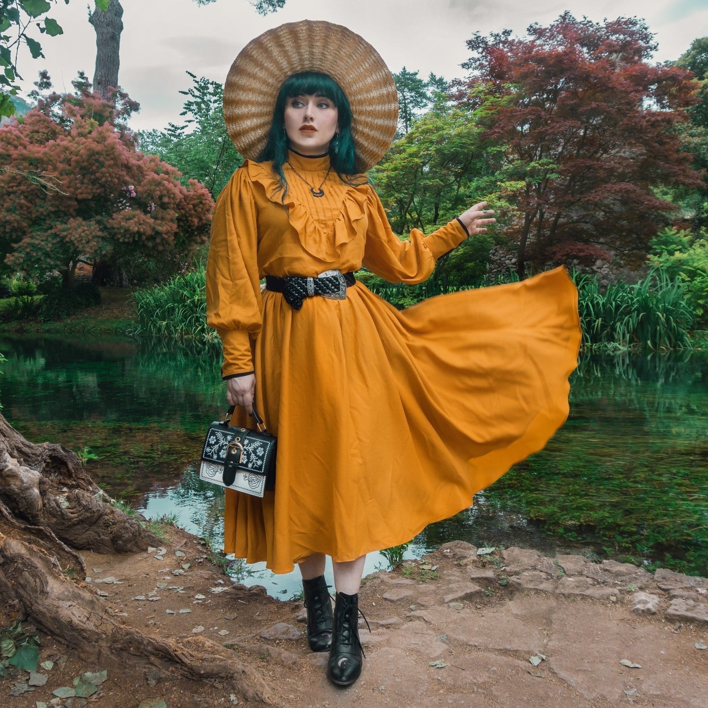Dam Axelväska Blommig Broderi Veganskt Läder Vintage Stil-5