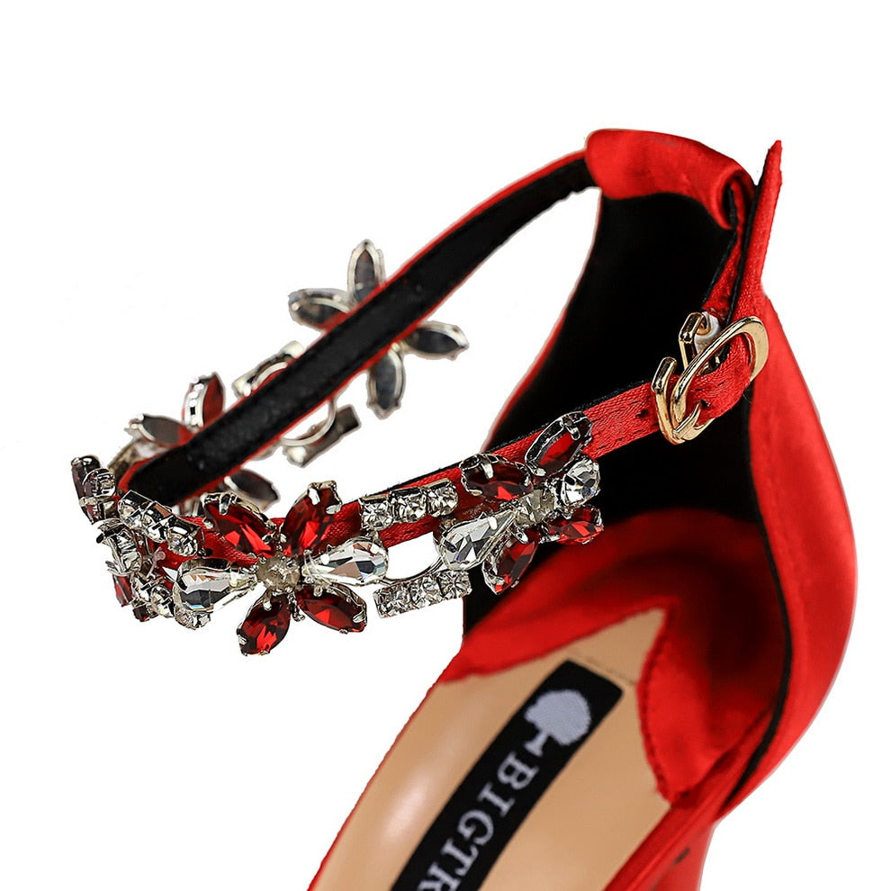 Dam Sandaler Spetsig Tå Satin Med Hög Klack och Rhinestone-Detaljer-5