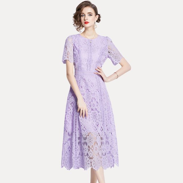 Variant image for Kvinna Midi Klänning med Toppdetaljer i Högkvalitativ Spets-11