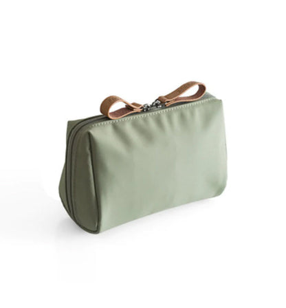 Variant image for Kvinnors Stor Sminkväska i Hållbar Nylon för Resor och Vardag-1