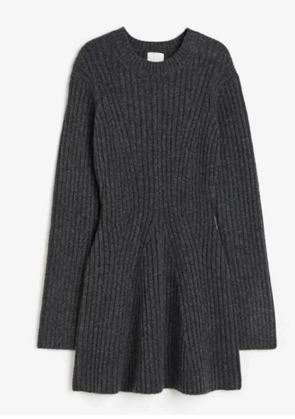 Damklänning Lätt och Luftig Andningsbart Material Elegant Silhuett-2