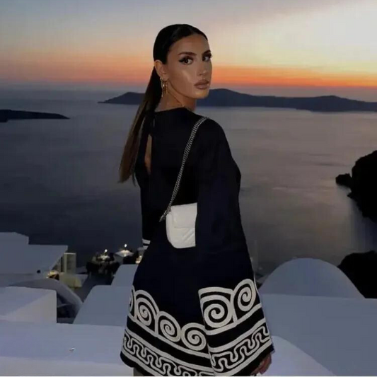 Långärmad Klänning med Handbroderi för Kvinna – Högkvalitativt Tyg för Fest och Bröllop 1