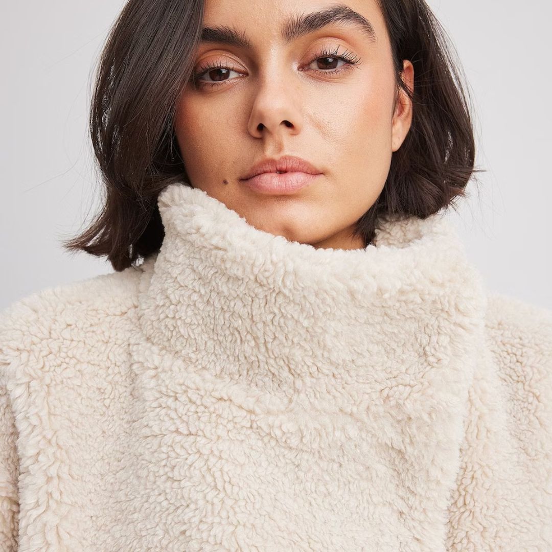 Dam Kappa i Konstgjord Päls Elegant Beige 2