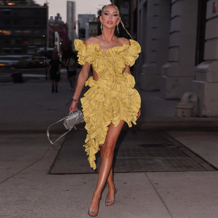 Asymmetrisk Dam Klänning i Sval Polyester – Eleganta Fina Damklänningar för Speciella Tillfällen 10