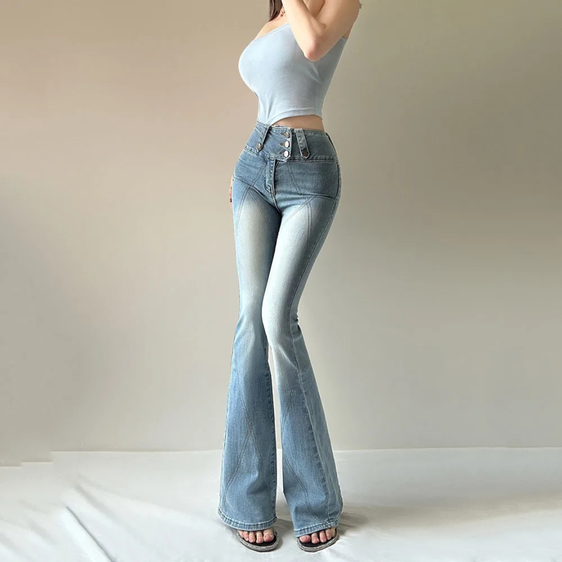 Variant image for Dam Jeans Hög Midja Casual Schlagjeans i Mjuk Bomull-1