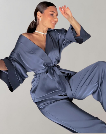 Dam Pyjamas Set med Lång Badrock och Sovplagg i Mjukt Material-5