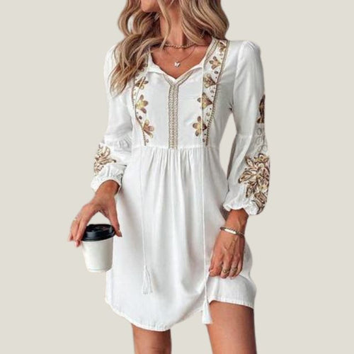 Vit Långärmad Klänning med Broderi och Spets – Långklänning Dam i Mjuk Polyester för Avslappnade Tillfällen 1