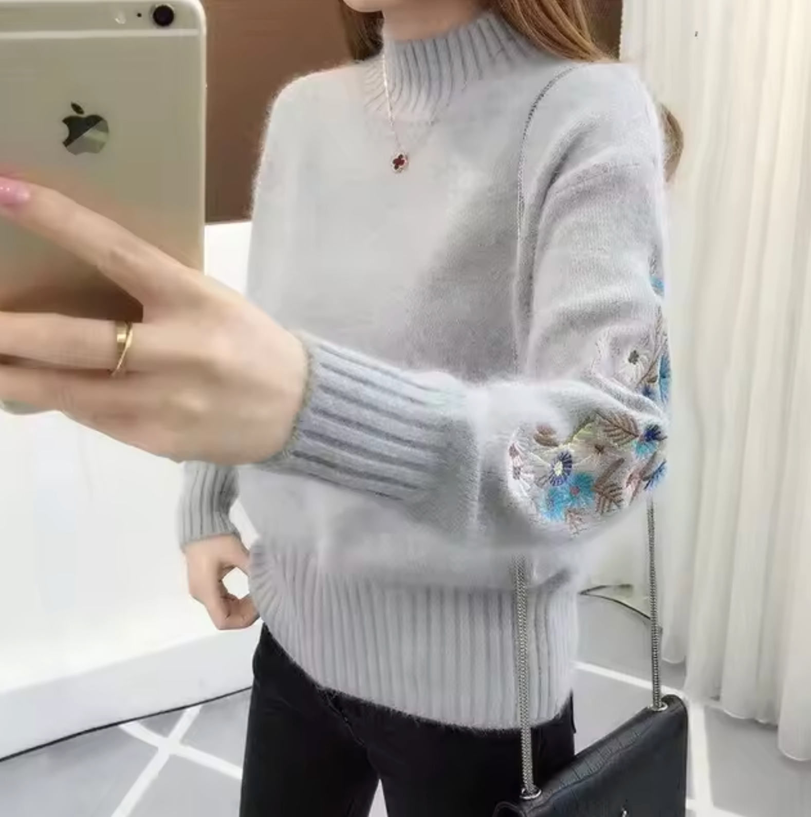 Dam Stickad Tröja Turtleneck med Blommor Broderi Akryl och Bomull 9