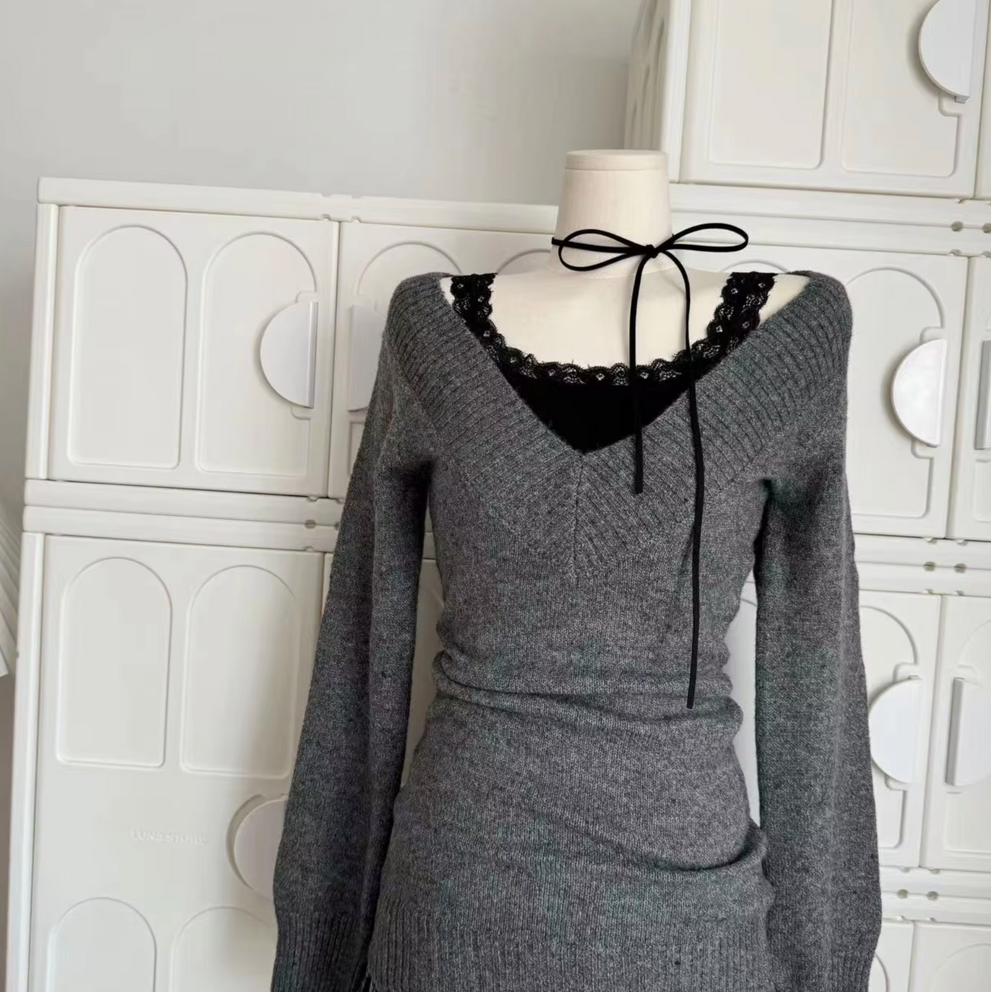 Stickad Dam Tröja V-ringad Långärmad Mjuk och Bekväm – Perfekt för Höst och Vinter 3