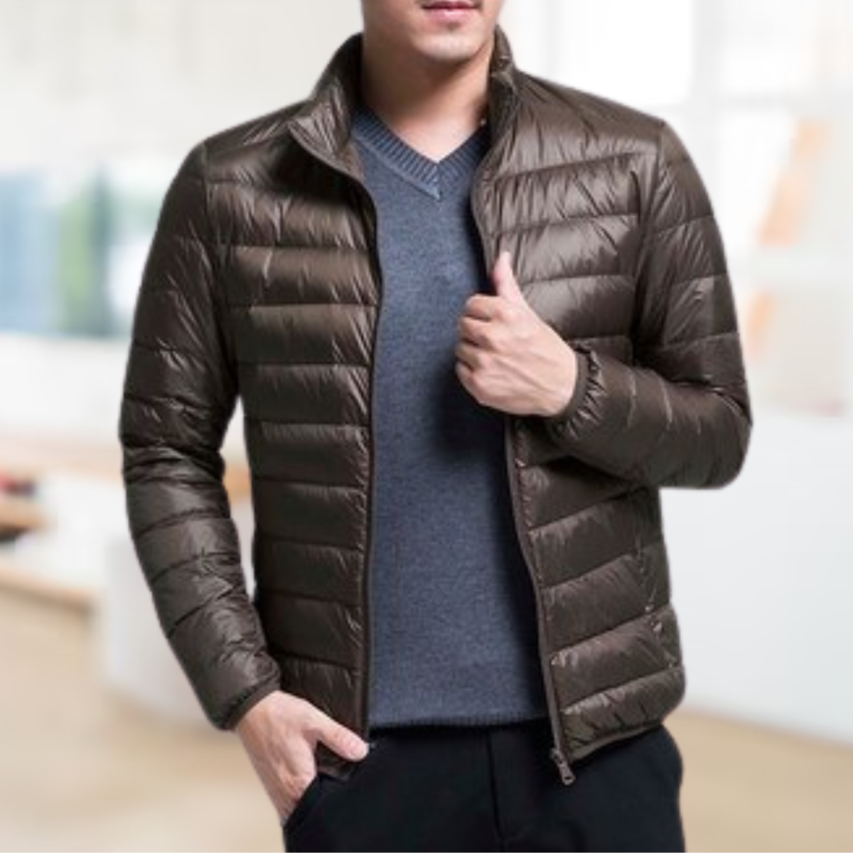 Superleichte Damenjacke mit klassischem Kragen aus Polyester für Herbst und Winter – leichte und bequeme Jacke für Damen 4