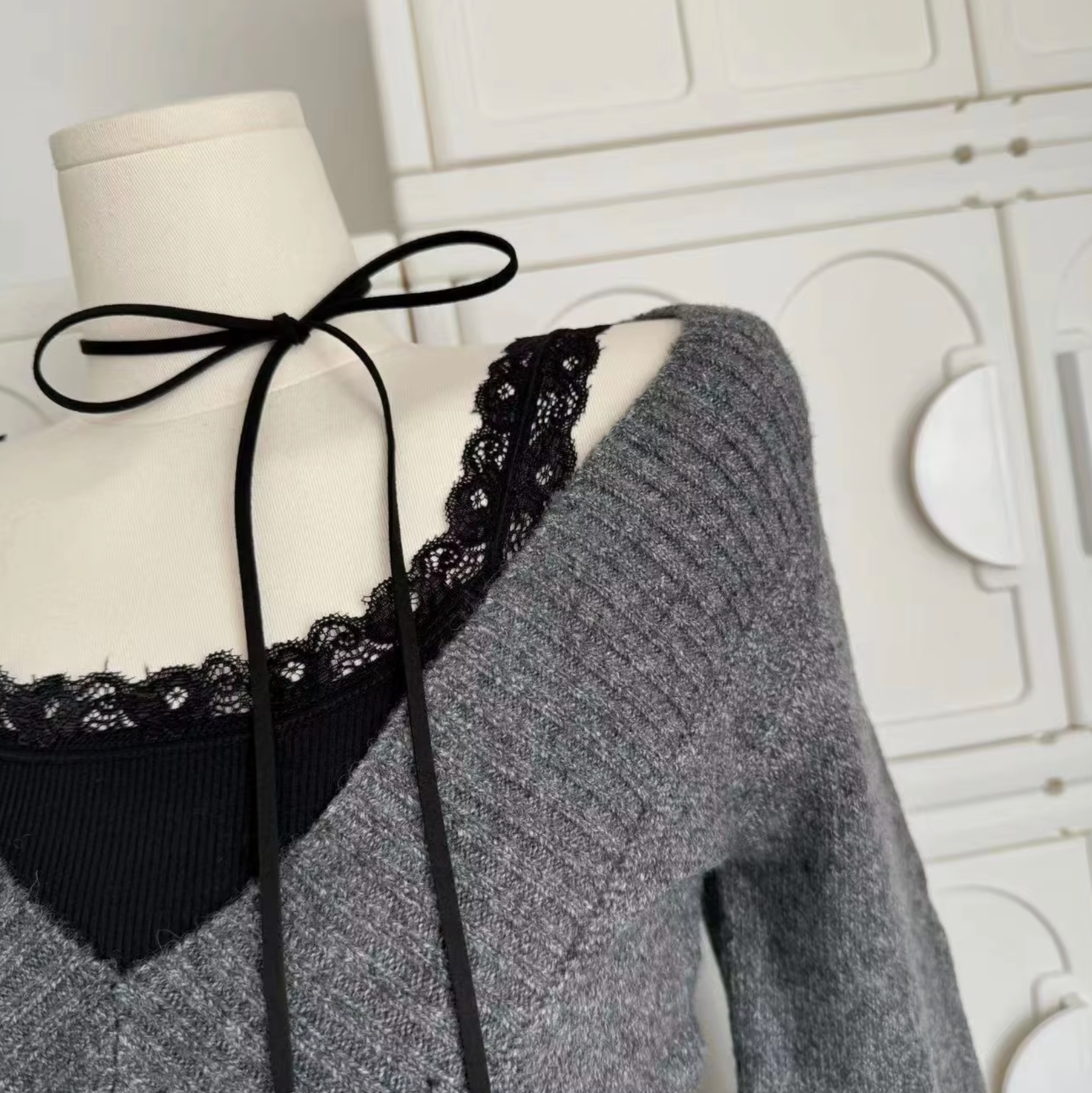 Stickad Dam Tröja V-ringad Långärmad Mjuk och Bekväm – Perfekt för Höst och Vinter 4