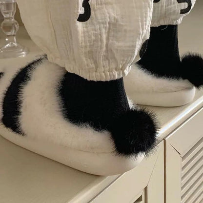Mysiga Inomhus Tofflor Dam i Plysch med Tecknad Panda Design – Bekväma och Stilsäkra för Hemmet 4