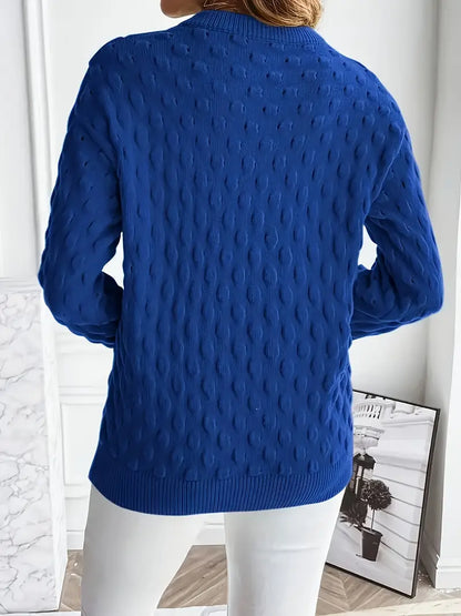 Kvinnors Monokrom Punktmönstrad Tröja i Hållbart Sticktyg – Avslappnad Passform för Kalla Dagar 2