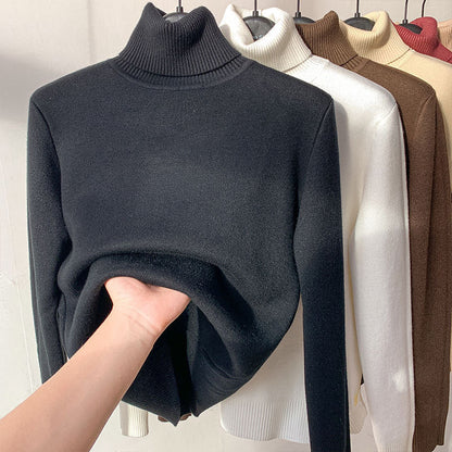 Stickad Dam Tröja i Ull och Päls – Elegant Design för Vardags och Fest 10
