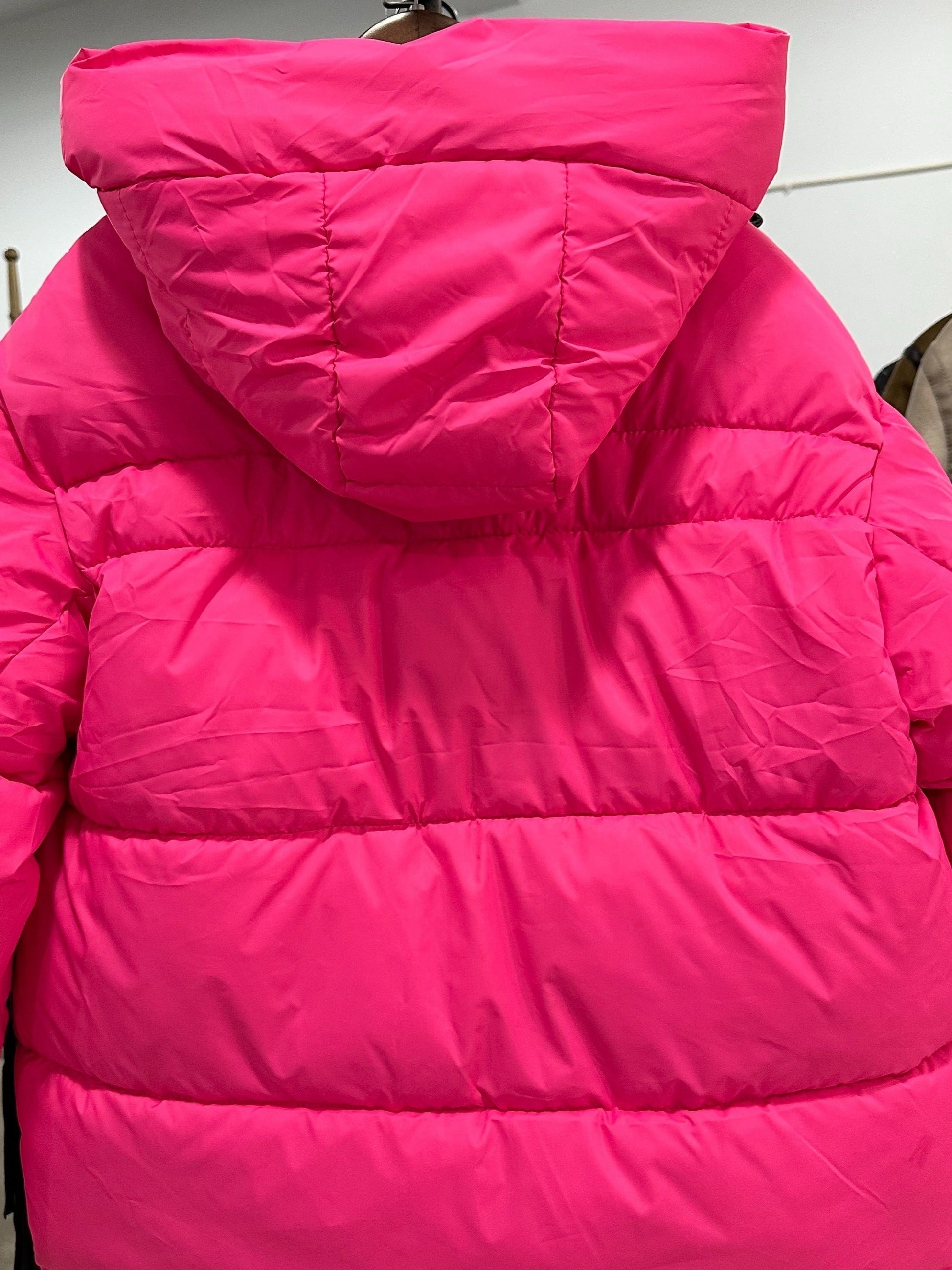 Kvinnors Kort Buffertjacka med Huva i Varmt Material-6