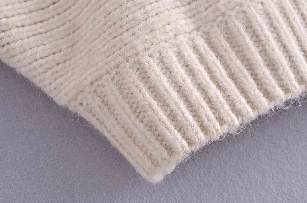 Dam Tröja med Klassisk Passform och Konstpärlor i Mjukt Material – Eleganta Detaljer för Vardag och Fest 4