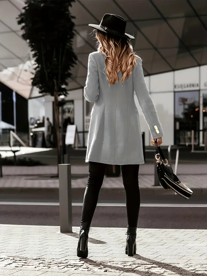 Kvinno Kappa Två-radig Ullblandning med Guldfärgade Knappar-6