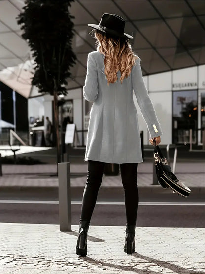 Kvinno Kappa Två-radig Ullblandning med Guldfärgade Knappar-6