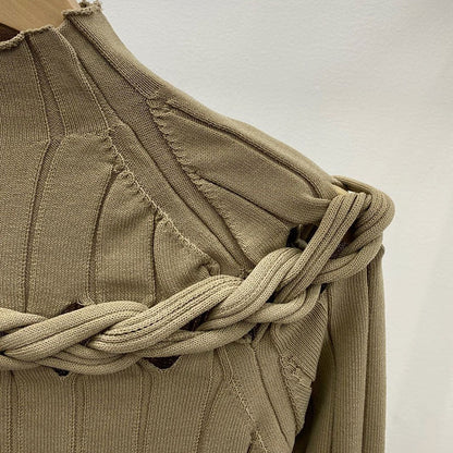 Dam Blus med Ståkrage och Flätad Detalj i Blandat Tyg 4