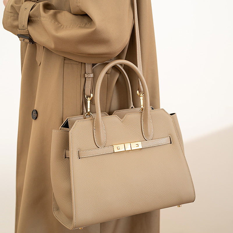 Elegant Elefantgrå Handväska i PU med Blixtlås och Silkescarf – Praktisk Inre Struktur och Stilren Design 4