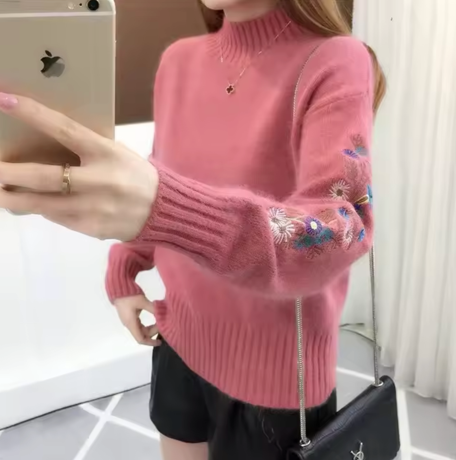 Dam Stickad Tröja Turtleneck med Blommor Broderi Akryl och Bomull 13