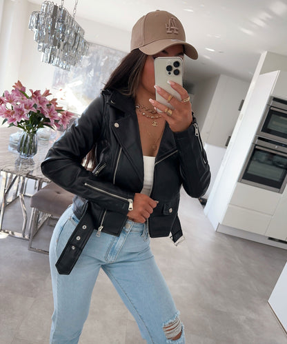 Smal Passform Festtopp Dam i Polyester för Elegant Look – Perfekt för Fest och Vardag 2