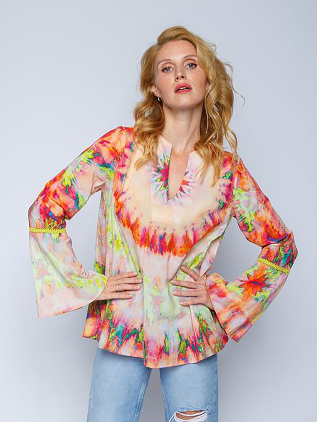 Variant image for Dam Tunikablus Batiktryck Trompetärmar Viskos-1