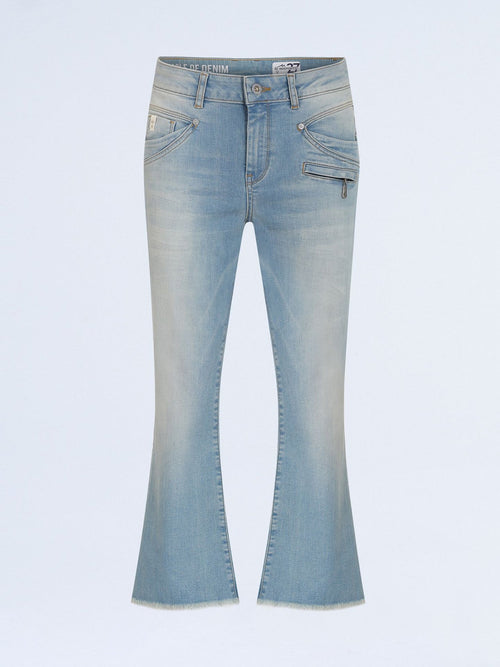 Kick Flare Jeans Dam i Hög Midja av Mjuk Bomull – Trendig Silhuett med Begagnad Look 1
