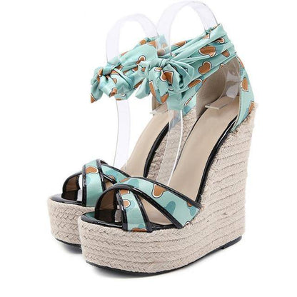 Dam Sandal Hjärtformad Design Keilabsatz PU-Läder-1