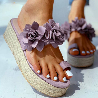 Kvinnor Kilsandaler Blommig Rem PU Medelhög Kilklack-2