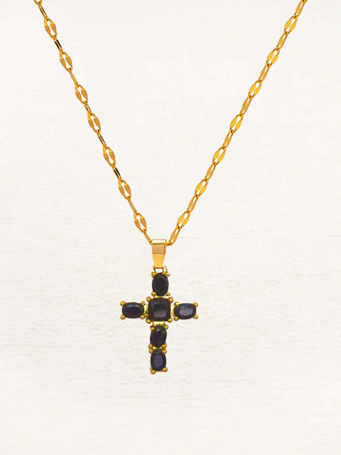 Variant image for Dam Halsband Korsdesign Guld Zirkonia-3