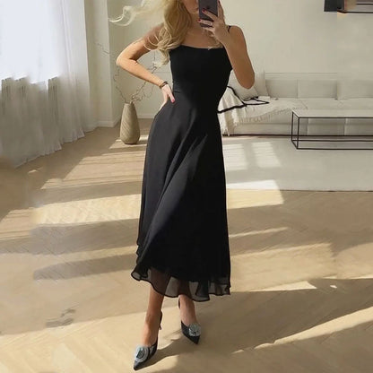 Ärmlös Aftonklänning i Monokrom Polyester – Lätt och Bekväm, Perfekt för Sommarfester och Kvällsevenemang 2