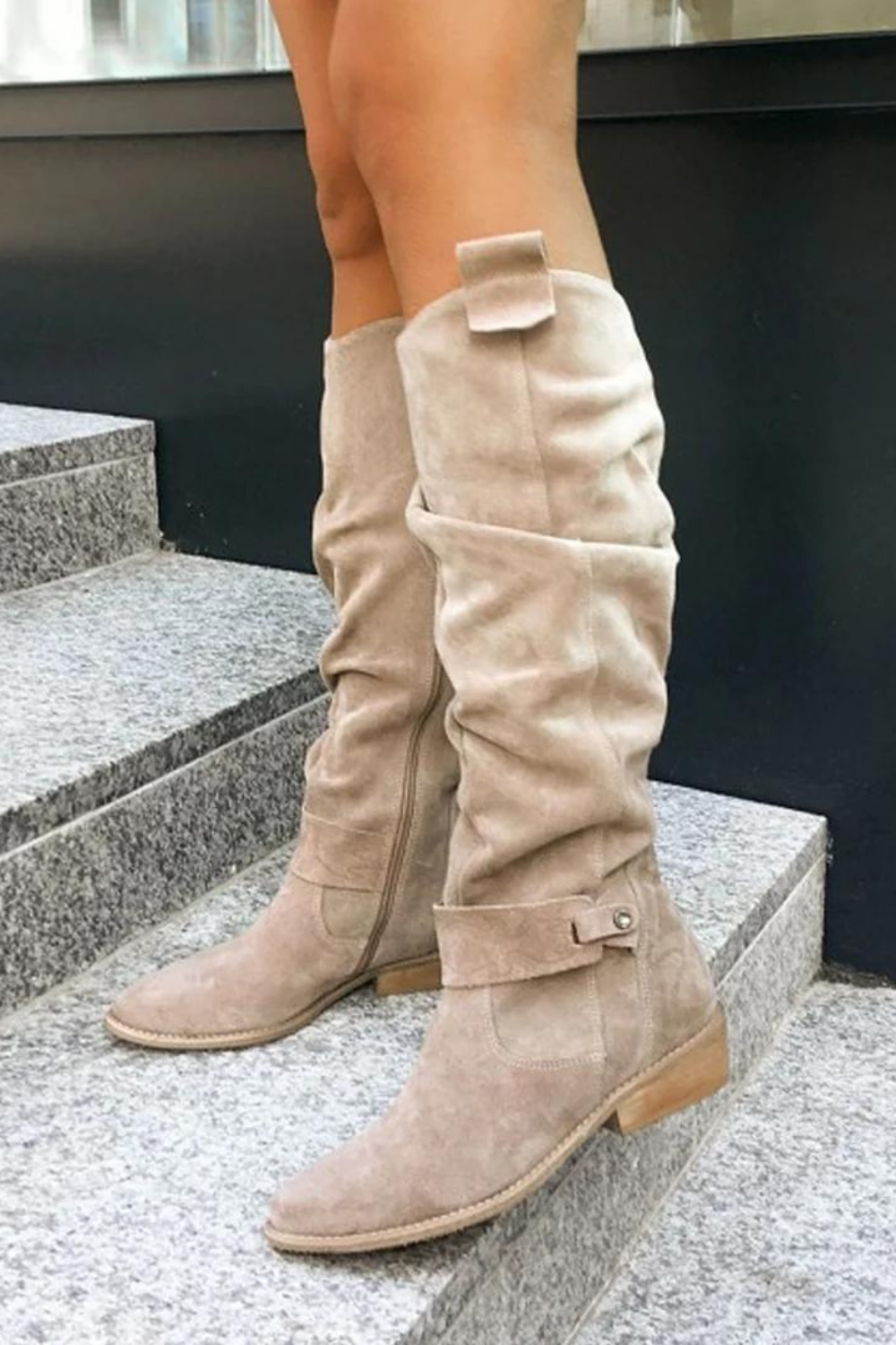 Höga Mocka Stövlar Dam med Blockhäl i PU-Läder – Elegant och Bekväm Design för Vardag och Fest 11