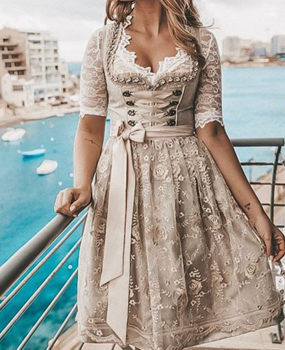 Damklänning Dirndl Traditionell Tysk Stil med Spetsdetaljer i Högkvalitativ Bomull 3